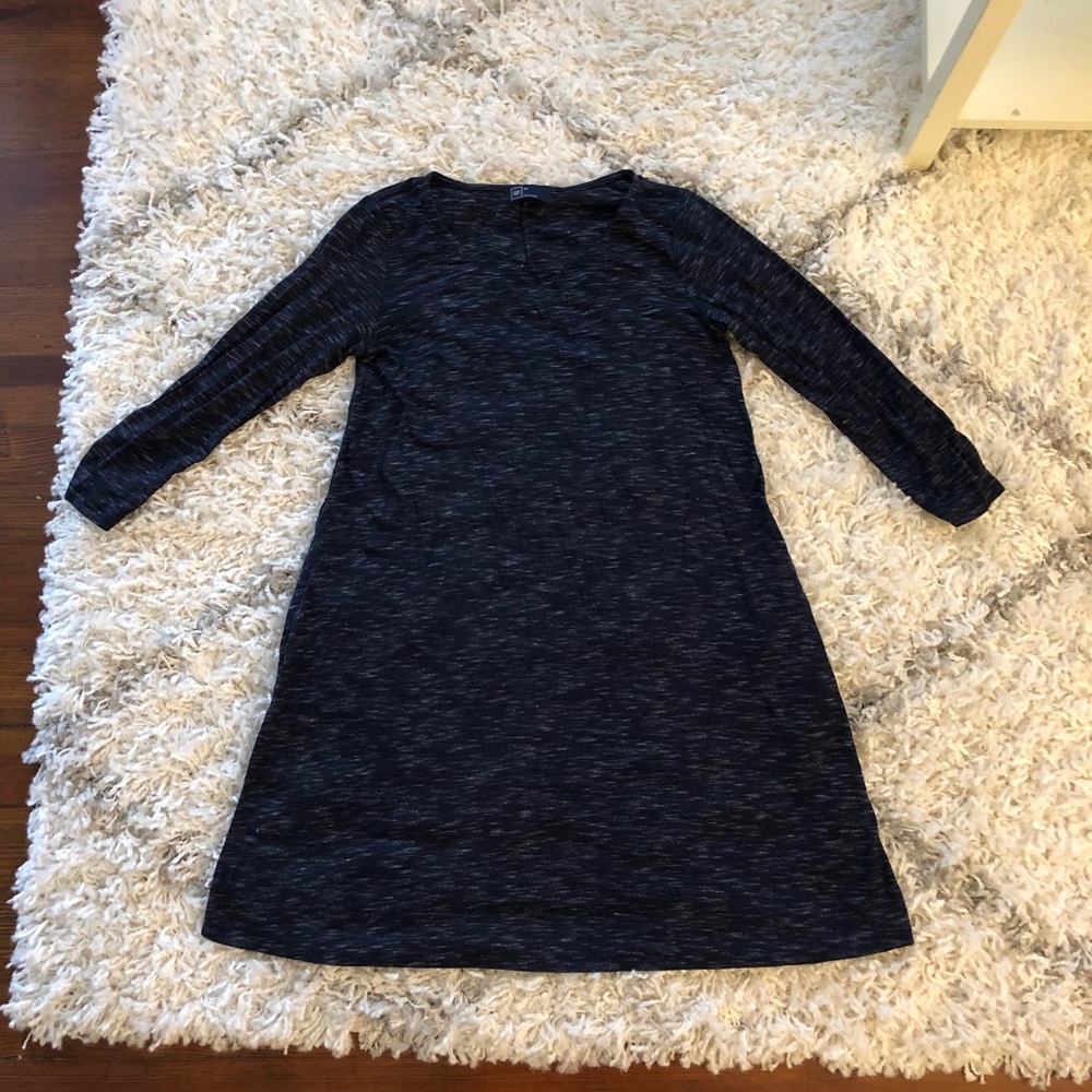 Casual navy dress with mid length sleeves from gap
